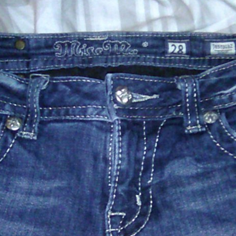 Jeans - Picture 4 of 4